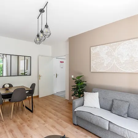 2 Bedroom Galmy Val D'europe Chessy (Seine-et-Marne)